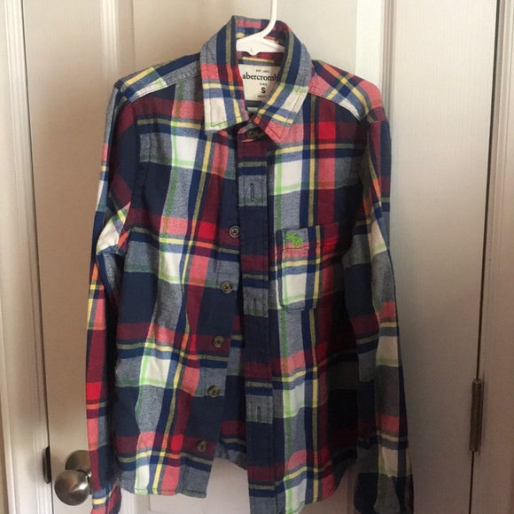 Abercrombie & Fitch boys shirts small - Picture 2 of 4